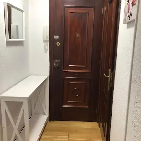 Appartamento Piso En Zona Universidad Y Sardinero By Urbanhosting *