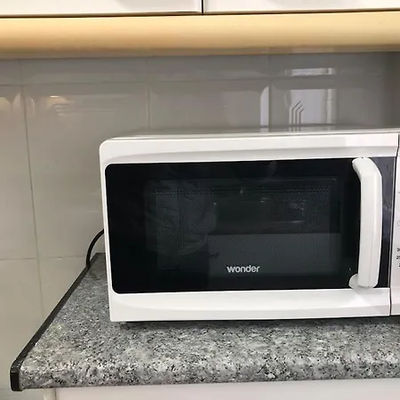 Piso En Zona Universidad Y Sardinero By Urbanhosting *