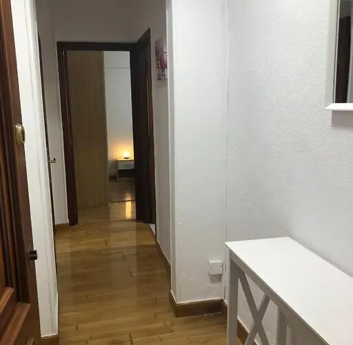 Piso En Zona Universidad Y Sardinero By Urbanhosting * سانتاندر