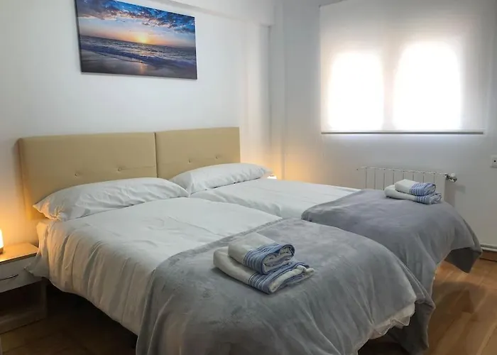 Piso En Zona Universidad Y Sardinero By Urbanhosting شقة *